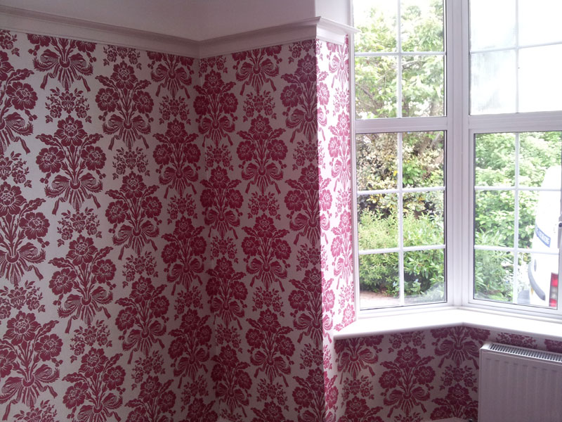 Patterened wallpapering